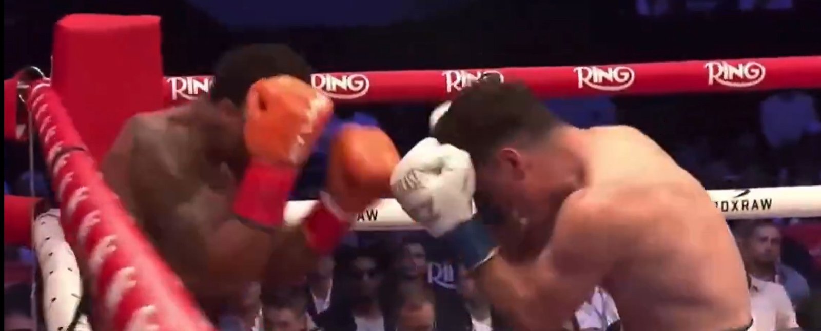 Shakur Stevenson Pings Zepeda Off The Ropes On The Back Foot