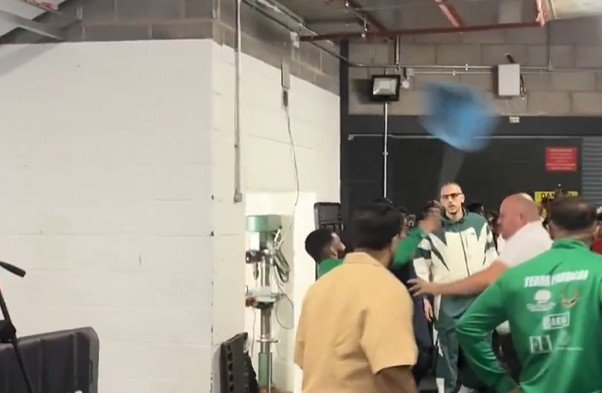 Backstage Boxing Brawl Sees Chairs And Tripod Fly