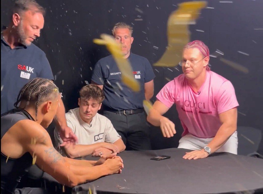 Boxer Eggs Opponent Sparking Brawl