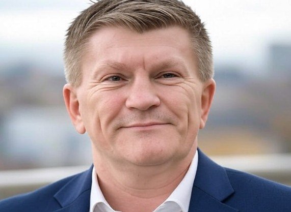 Oleksandr Usyk Reacts To Ricky Hatton Death