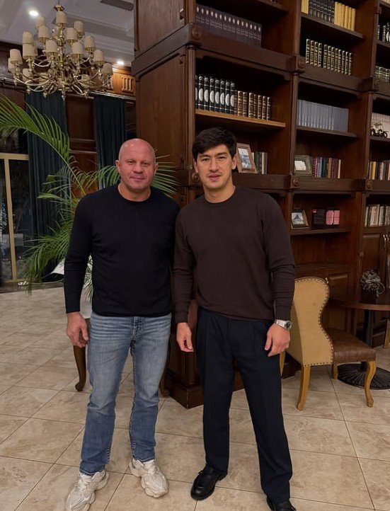 Boxing Fans React To Bivol Meeting Fedor