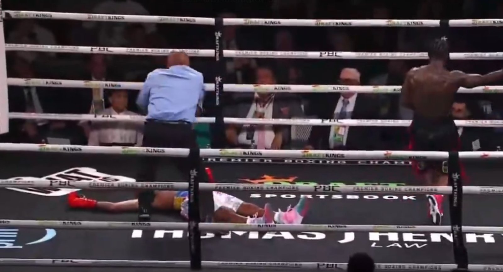 Frank Martin Brutal Walk off Knockout