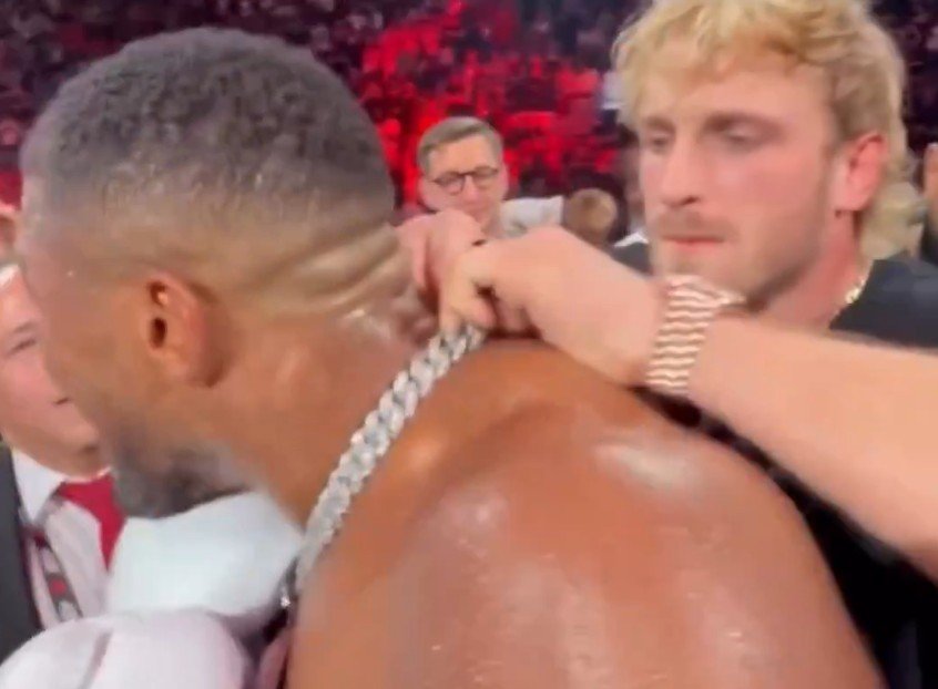 Logan Paul Tries To Take Anthony Joshua Chain Off Him After Jake Paul Fight