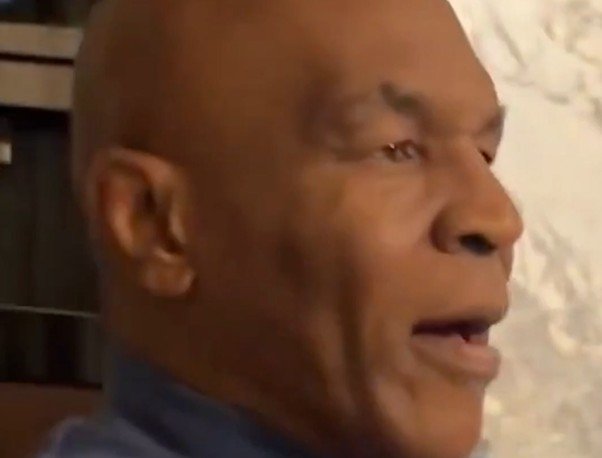 Mike Tyson Reaction To Conor McGregor Giving Him A Boxing Lesson