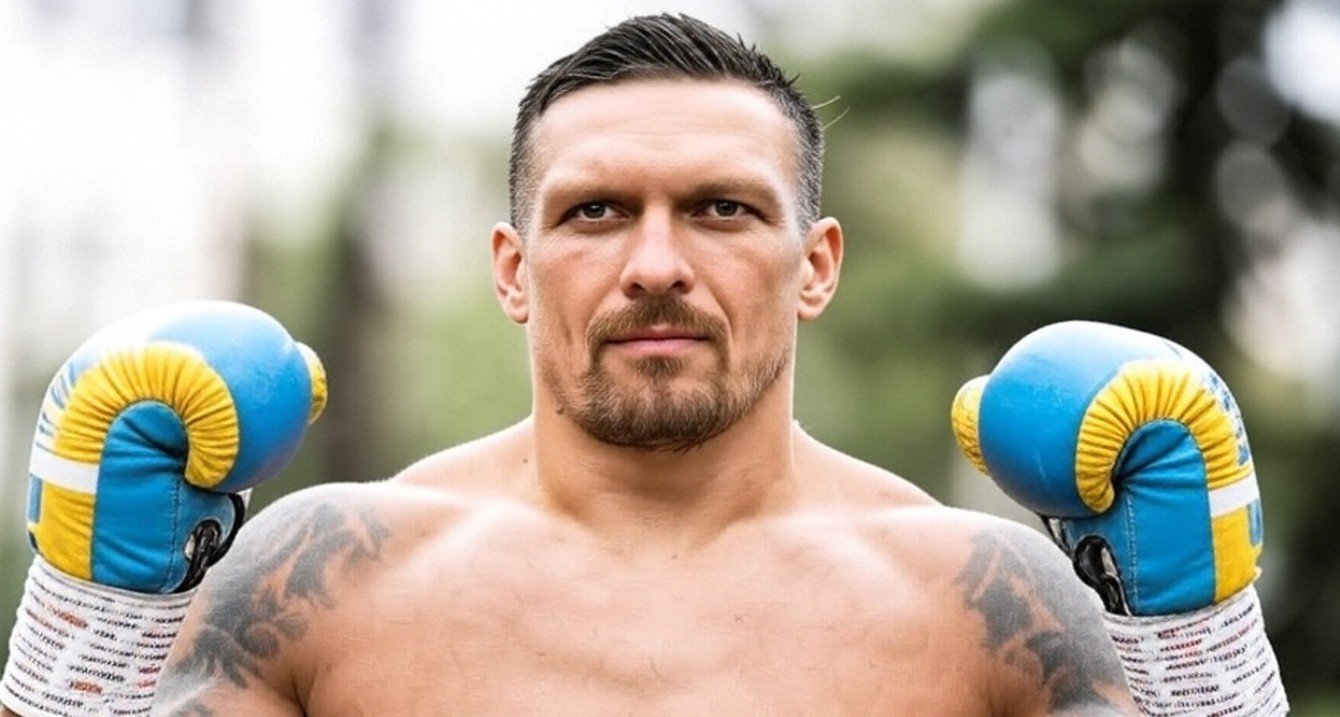 World Title Belts Becoming Instantly Irrelevant After Boxing's 2 Biggest Stars Vacate Belts