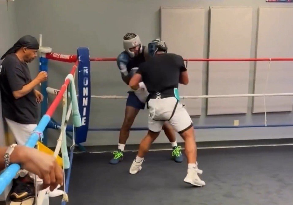 Jermall Charlo Releases Secret Sparring Video