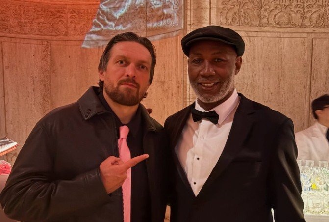 Lennox Lewis Meets Boxing Legends Past And Present At 2025 Ring Awards
