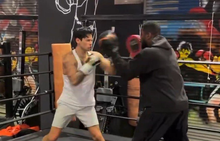 Ryan Garcia not looking that impressive ahead of Mario Barrios fight