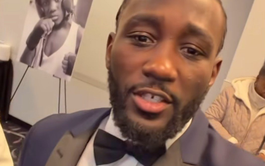 Boxing World Reacts To Terence Crawford Winning 2025 Ring Male Fighter Of The Year