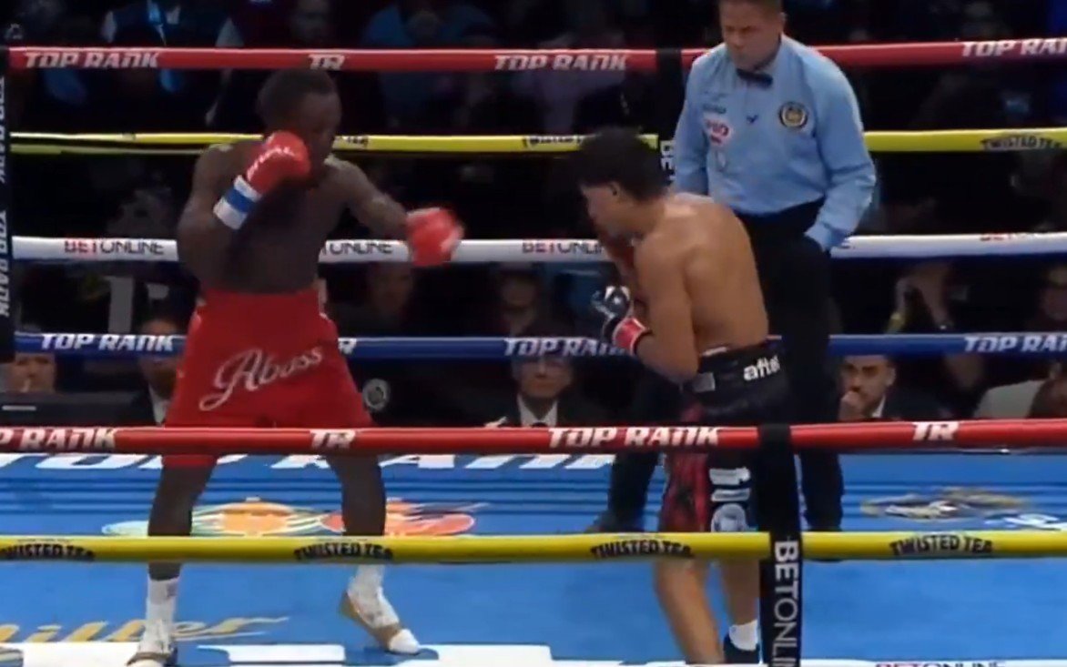 Xander Zayas Unifies World Super Welterweight Titles