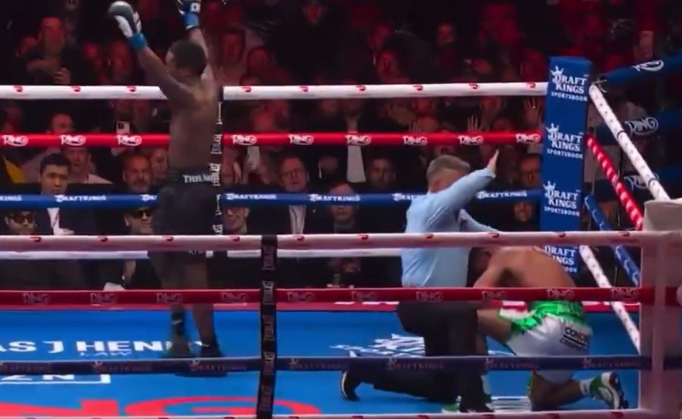 Keyshawn Davis Knocks Out Jermaine Ortiz