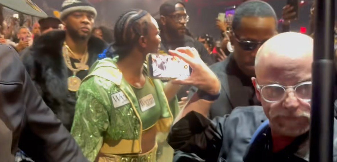 Claressa Shields Gate Numbers In Franchon Crews Dezurn 2 2 Claressa Shields Gate