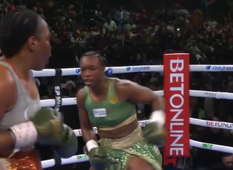 Claressa Shields vs Franchon Crews Dezurn 2 Punch Stats