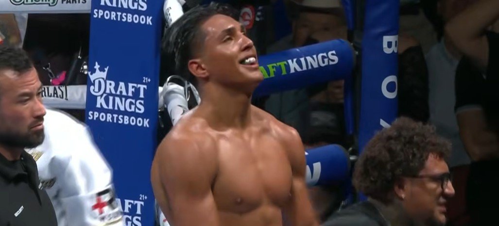 Boxing World Reacts To Emiliano Vargas 9th Round TKO Of Quintana 2 Emiliano Vargas 9th Round TKO Of Quintana