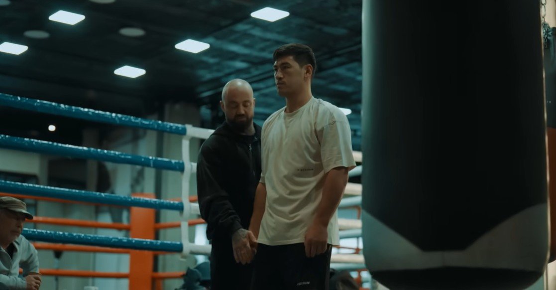 Benavidez sparring Bivol