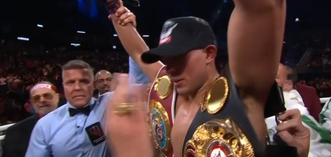 bivol vs benavidez weight