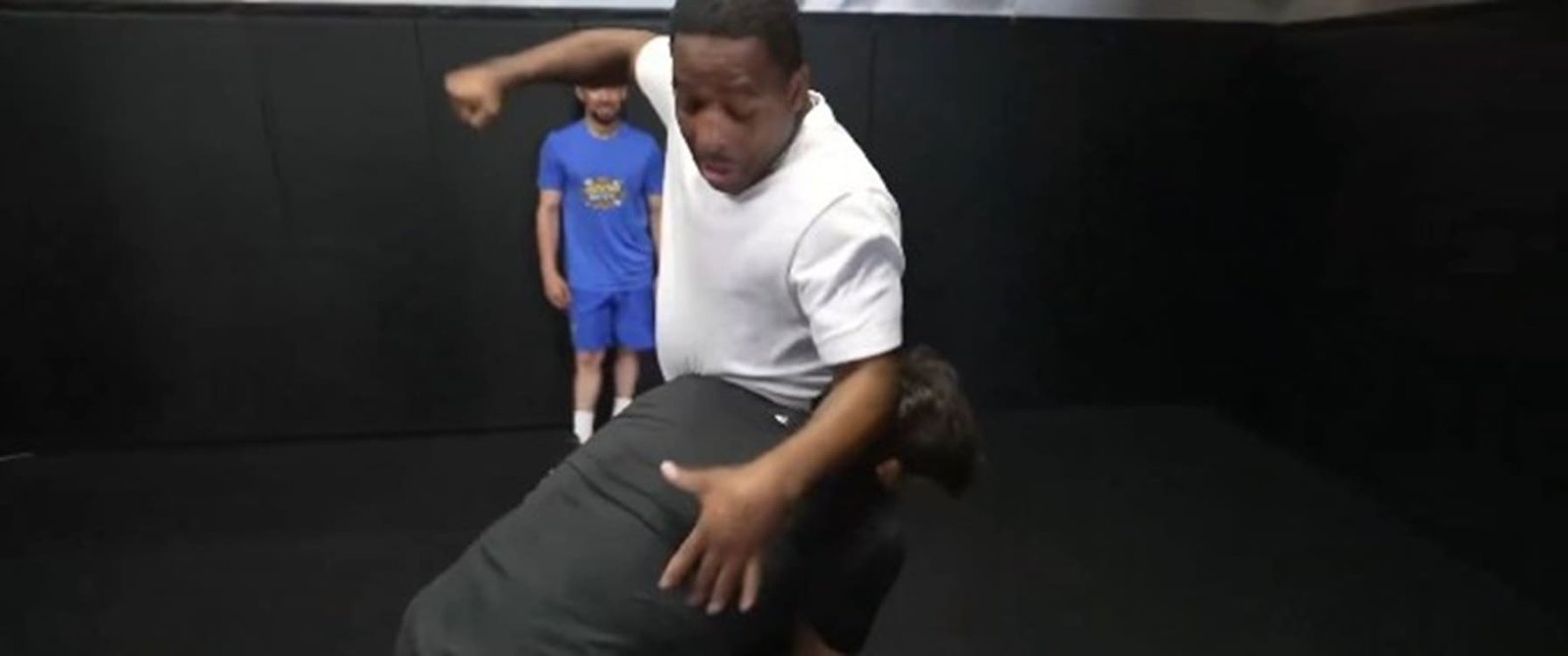 Adrien Broner thinks he can beat Arman Tsarukyan in a street fight as the AB spital continues