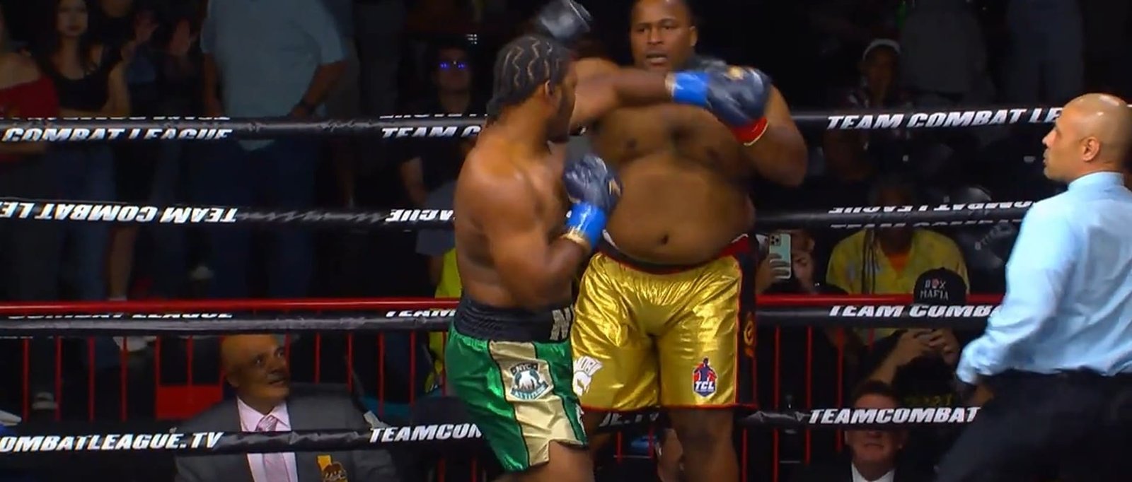 One of America's best boxing heavyweight prospects Pryce Taylor wins again 2 One of America's best boxing heavyweight prospects Pryce Taylor returns