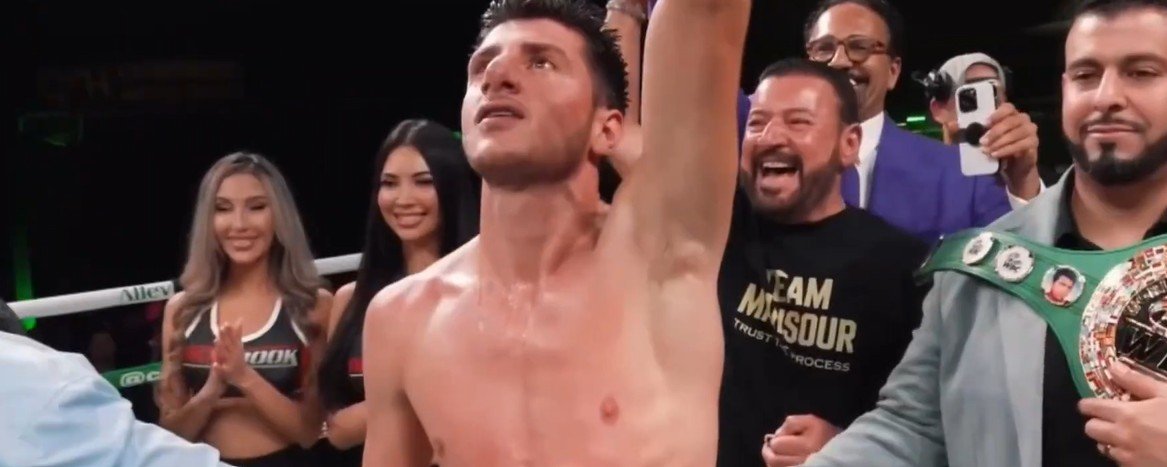 Jonny Mansour vs Richard Segura time of fight in many major cities globally