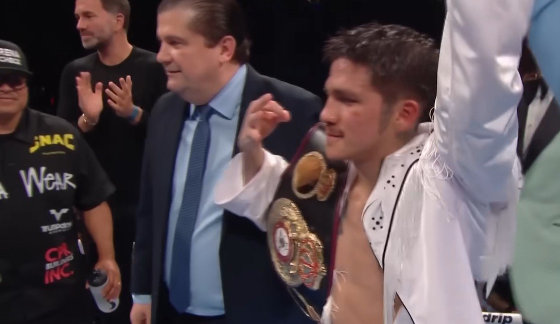 The Matrix and the Apprentice – Breaking Down the Footwork of Lomachenko and Bam Rodriguez 2 The Matrix and the Apprentice – Breaking Down the Footwork of Lomachenko and Bam Rodriguez