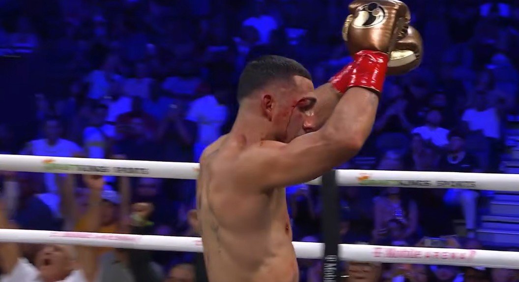 Options next for Teofimo Lopez after scraping by Rolly Romero 2 Options next for Teofimo Lopez after scraping by Rolly Romero