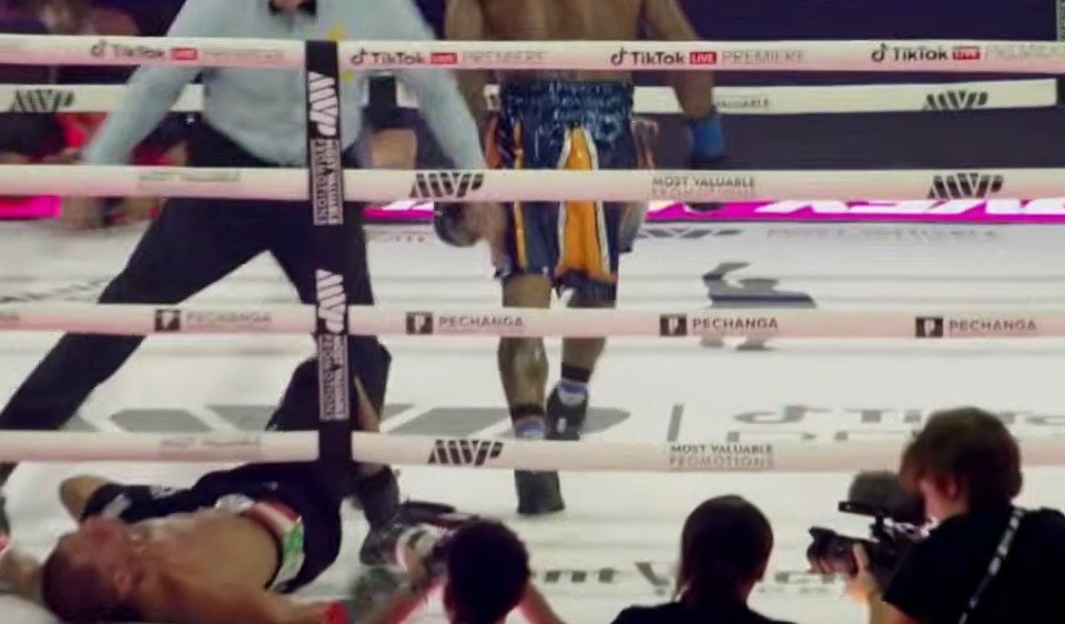 Olympian "Hard Rock" Harvey Stays Perfect with Devastating Second-Round KO of Keb
