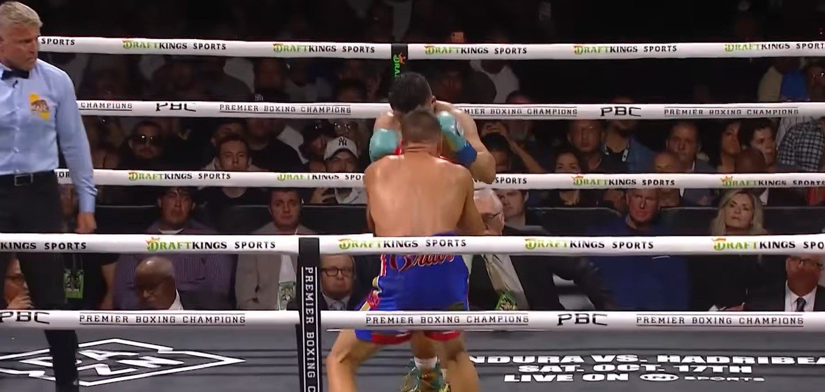 Pitbull Cruz's Sixth-Round Surge: The 57% Power Punch Accuracy That Ended the Night Against Bravo