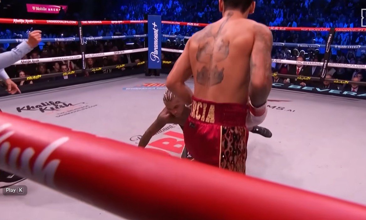 Ryan Garcia calls out Teofimo Lopez after knocking out Benn, a look at their fight styles